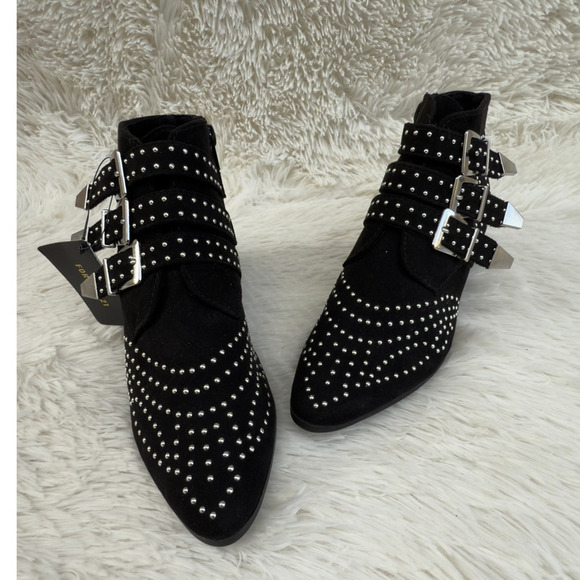 Forever 21 Black Studded Buckle Ankle Boots Size 7.5 NWT Western Style Booties - Picture 3 of 13
